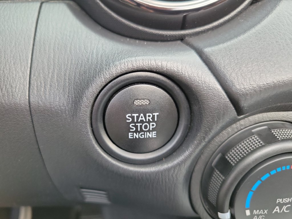 Used 2025 MAZDA MX-5 Miata Sport RWD image 35