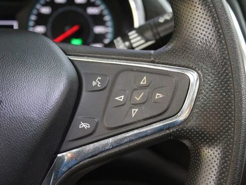 Used 2021 Chevrolet Malibu LT FWD image 17