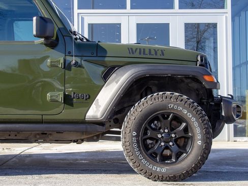 Used 2022 Jeep Wrangler Willys image 5