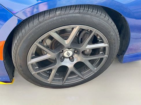 Used 2019 Dodge Charger R/T w/ Plus Group RWD image 31