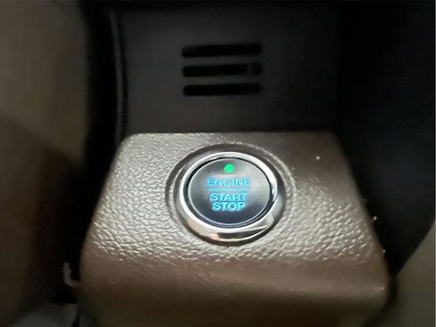 Used 2020 Ford F150 King Ranch w/ Equipment Group 601A Luxury AWD/4WD image 33