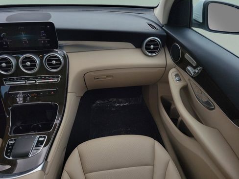Certified 2022 Mercedes-Benz GLC 300 image 15
