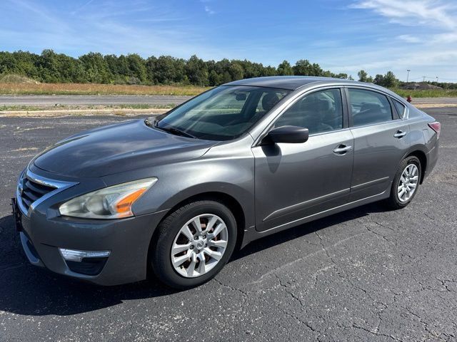 Used 2015 Nissan Altima 2.5 S w/ Power Driver Seat Package FWD image 1