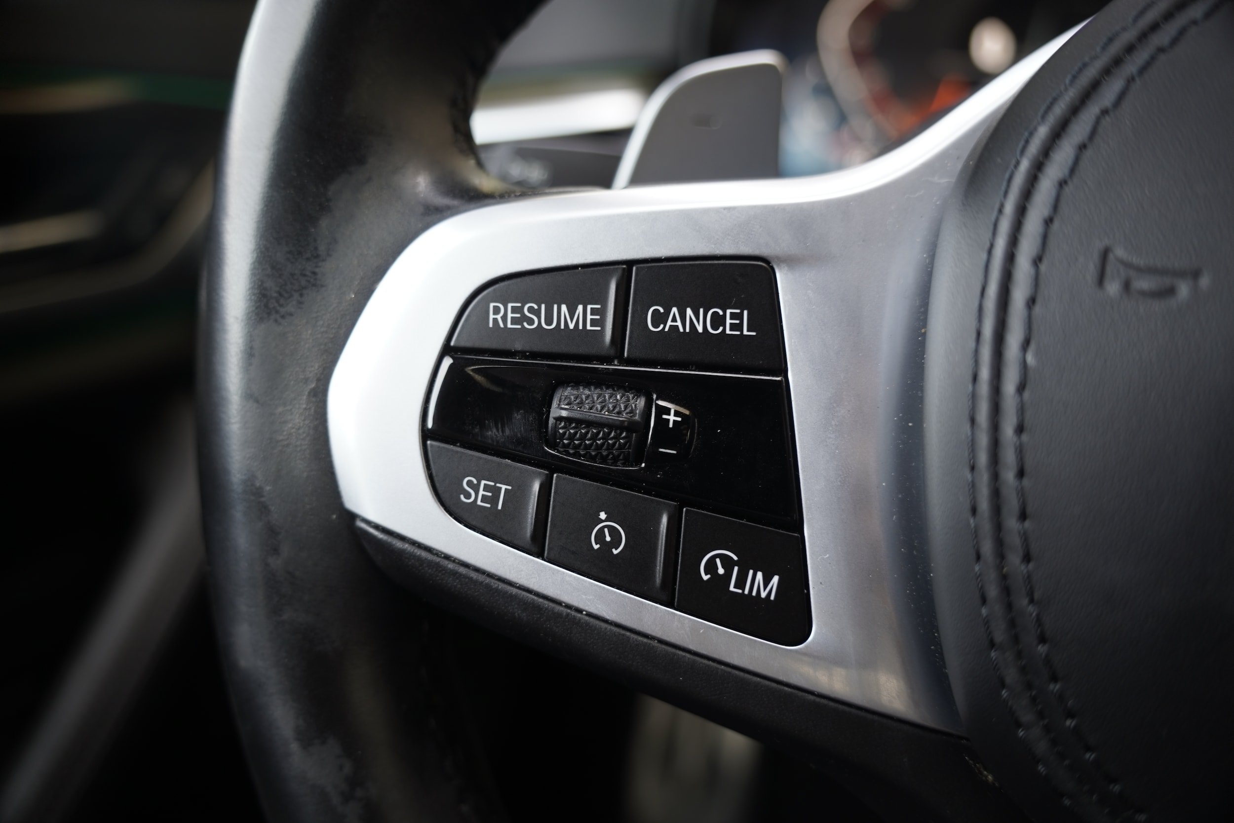 Used 2021 BMW 530i w/ M Sport Package RWD image 18