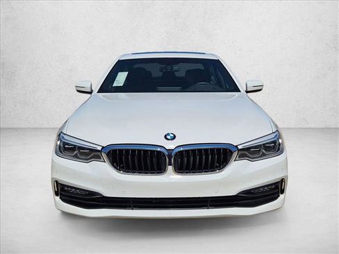 Used 2017 BMW 540i RWD image 2