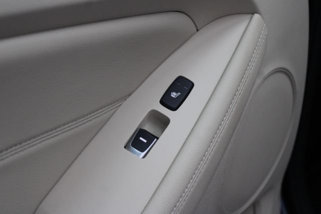 Used 2014 Kia Cadenza Premium w/ Technology Package FWD image 21