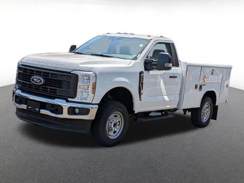 New 2026 Ford F250 XL w/ XL Chrome Package AWD/4WD image 7