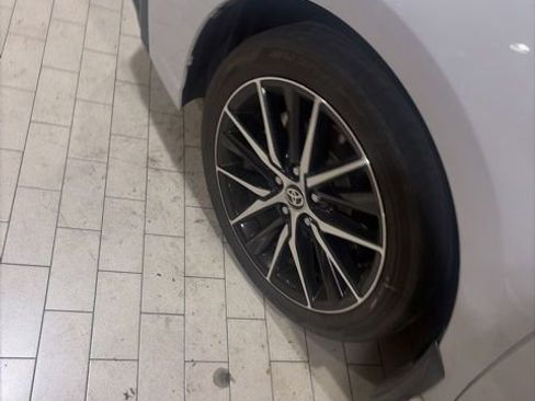 Used 2024 Toyota Camry SE w/ Cold Weather Package image 5