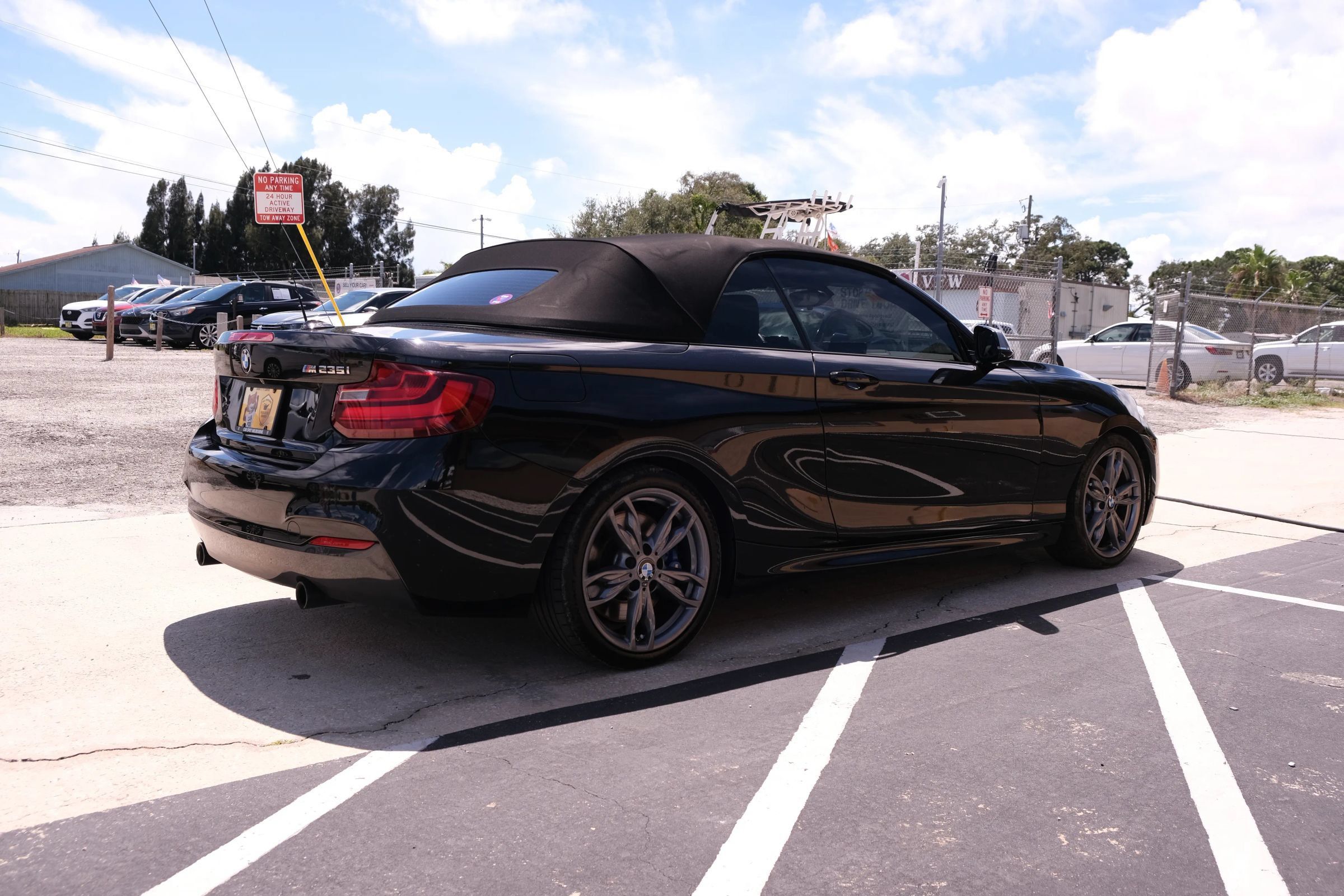 Used 2015 BMW M235i Convertible RWD image 5