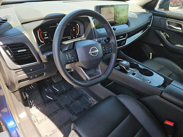 Used 2026 Nissan Rogue SL FWD image 17