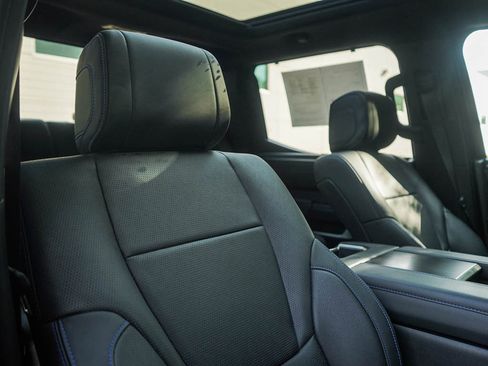 New 2024 Toyota Tundra Platinum AWD/4WD image 10