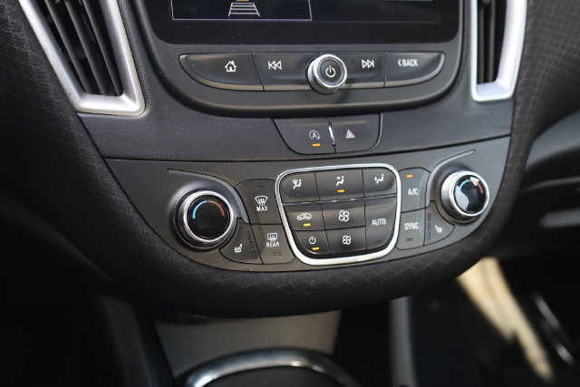 Used 2023 Chevrolet Malibu LT FWD image 23