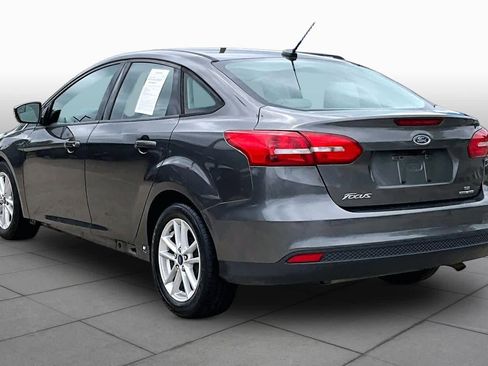 Used 2015 Ford Focus SE image 12