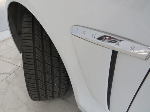 Used 2013 Jaguar XF 3.0 image 26