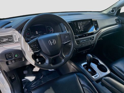 Used 2020 Honda Pilot EX image 9