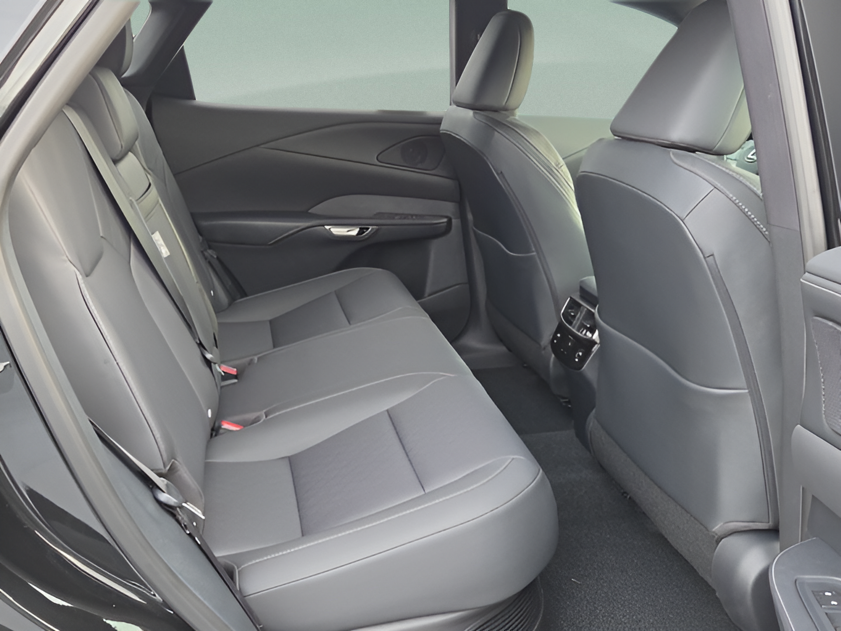 New 2026 Lexus RX 350h AWD/4WD image 17