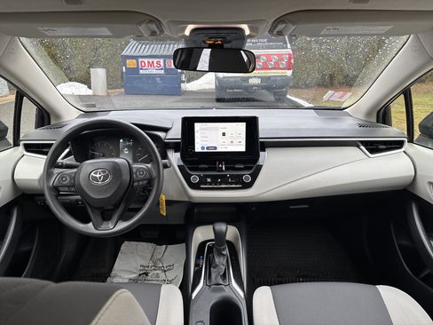 Used 2024 Toyota Corolla LE image 15