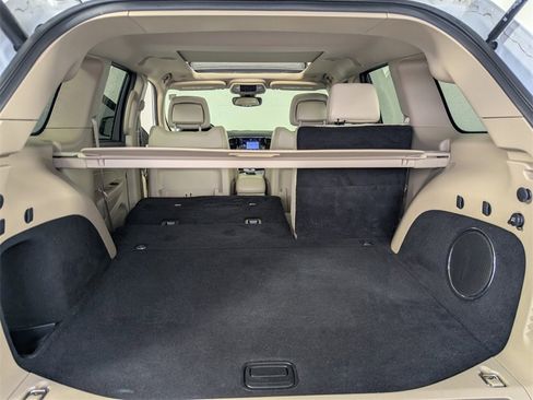 Used 2019 Jeep Grand Cherokee Limited w/ Luxury Group II image 26