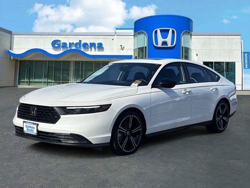 Used 2026 Honda Accord Sport image 3