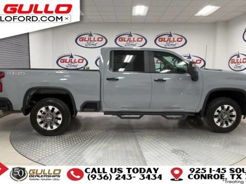 Used 2024 Chevrolet Silverado 2500 Custom w/ Custom Convenience Package AWD/4WD image 9