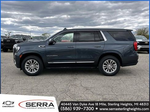 Used 2021 GMC Yukon SLT w/ SLT Luxury Plus Package AWD/4WD image 2