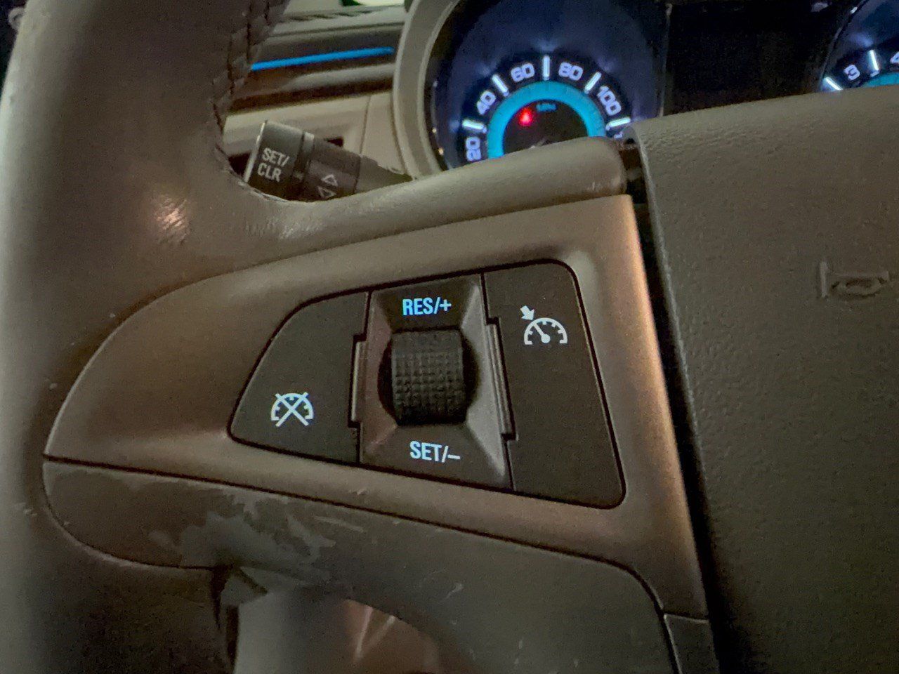Used 2013 Buick LaCrosse Leather FWD image 18