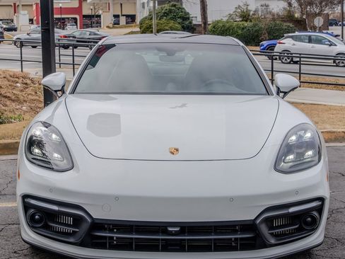 Used 2023 Porsche Panamera Platinum Edition image 2