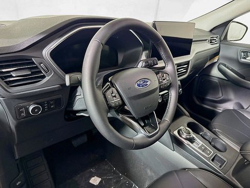 New 2025 Ford Escape PHEV FWD w/ PHEV Premium Package image 9