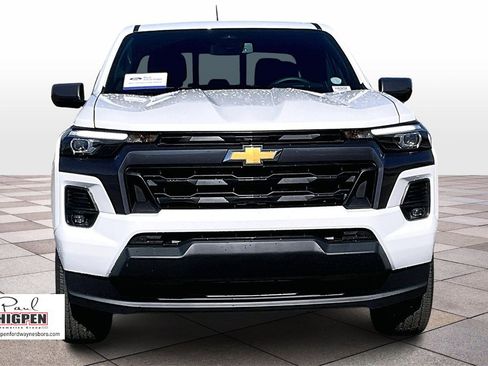 Used 2024 Chevrolet Colorado LT w/ LT Convenience Package III image 3