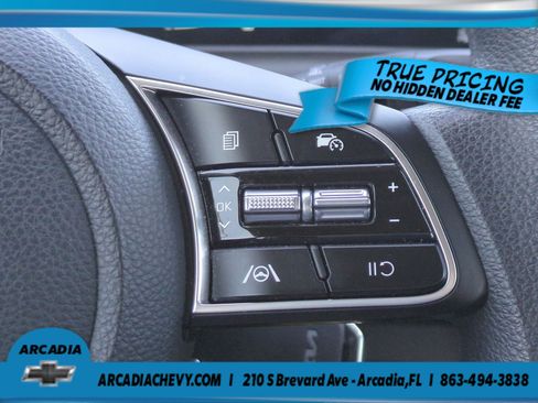 Used 2024 Kia Seltos LX AWD/4WD image 23