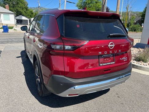Used 2023 Nissan Rogue Platinum AWD/4WD image 6
