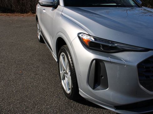 New 2025 Audi Q5 Premium Plus image 42