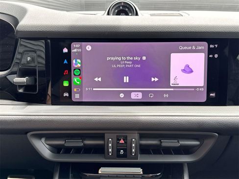 Used 2025 Porsche Cayenne S image 21