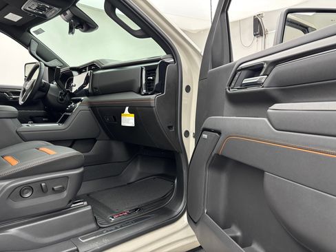 New 2026 GMC Sierra 2500 AT4 w/ AT4 Premium Plus Package AWD/4WD image 38