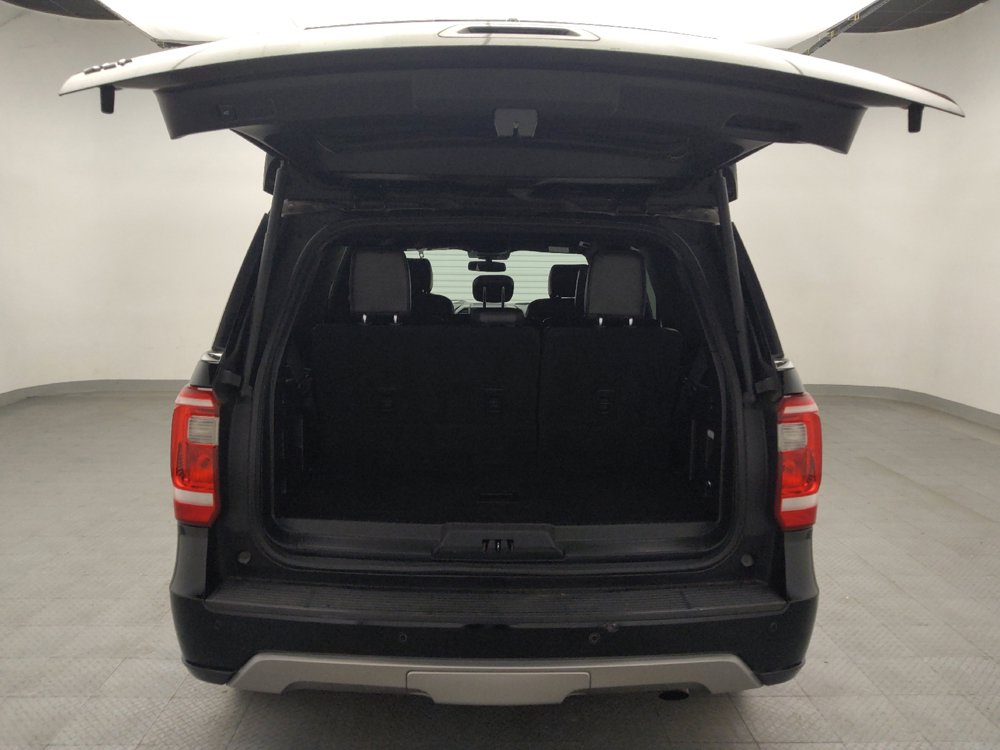 Used 2018 Ford Expedition XLT w/ Equipment Group 202A RWD image 29