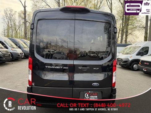Used 2023 Ford Transit 350 XLT image 5