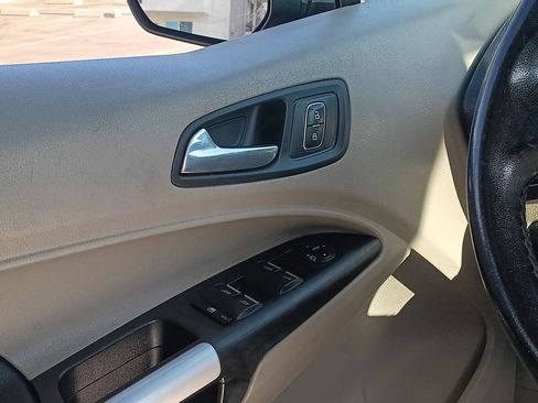 Used 2019 Ford Transit Connect Titanium w/ Titanium Premium Package FWD image 23
