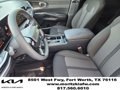 New 2026 Kia Sorento LX FWD image 9