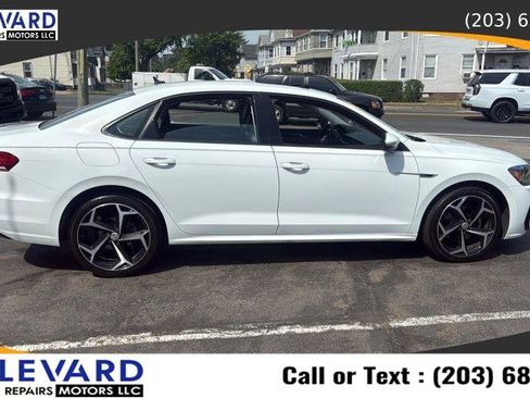 Used 2020 Volkswagen Passat 2.0T R-Line FWD image 8