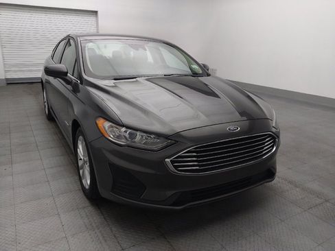 Used 2019 Ford Fusion SE FWD image 14