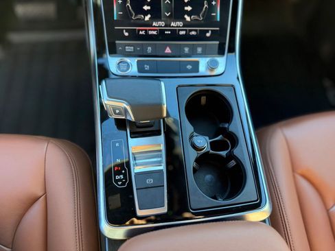 Used 2022 Audi Q7 2.0T Premium image 15