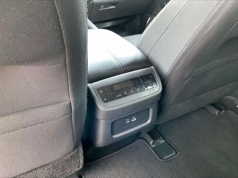 Used 2024 Nissan Pathfinder SV AWD/4WD image 28
