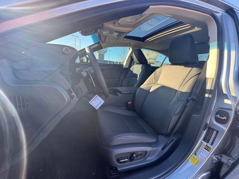 New 2025 Lexus ES 350 w/ Premium Package image 5