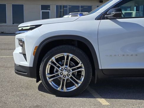 New 2026 Chevrolet Traverse LT w/ Driver Confidence Package image 5