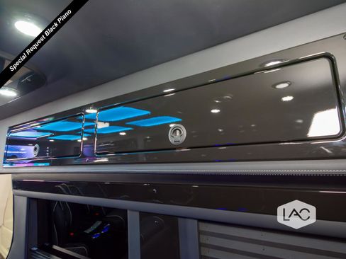 Used 2024 Mercedes-Benz Sprinter 3500 image 12