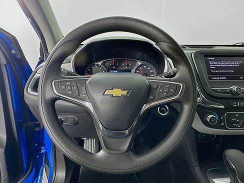 Used 2024 Chevrolet Equinox LS w/ LS Convenience Package image 11