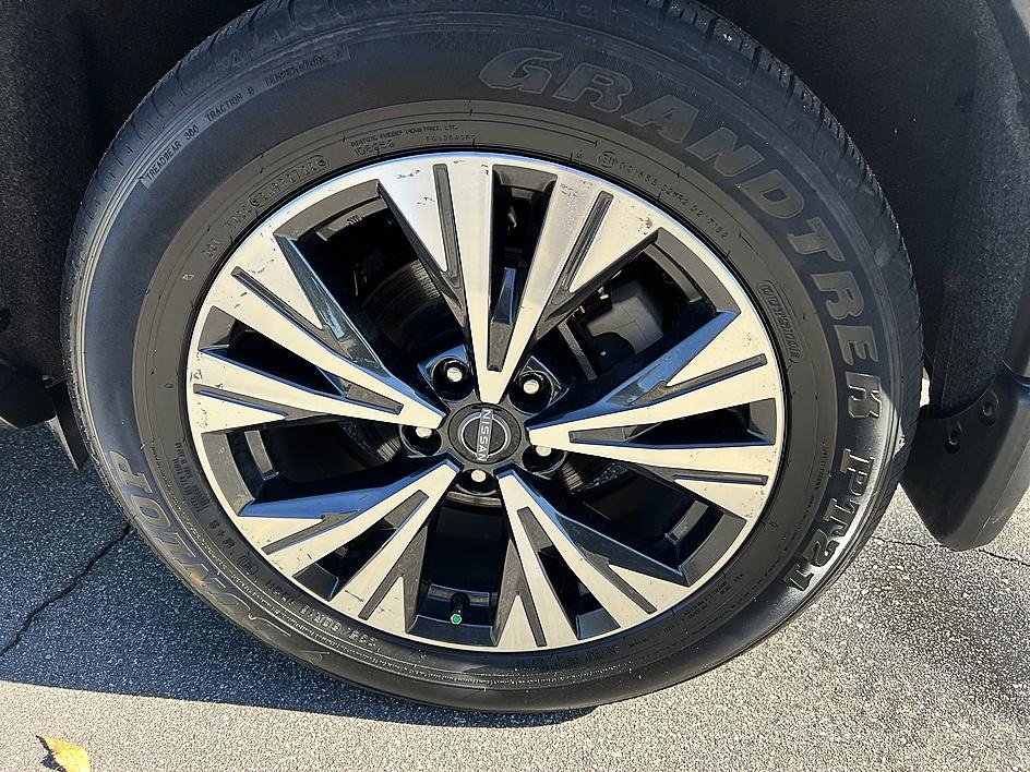 Certified 2023 Nissan Rogue SV w/ SV Premium B Package AWD/4WD image 10