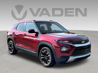Used 2022 Chevrolet TrailBlazer LT w/ Confidence II Package image 1