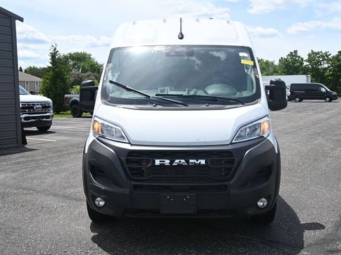 Used 2026 RAM ProMaster 2500 w/ Convenience Group FWD image 12