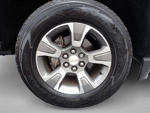 Used 2020 Chevrolet Colorado Z71 AWD/4WD image 7